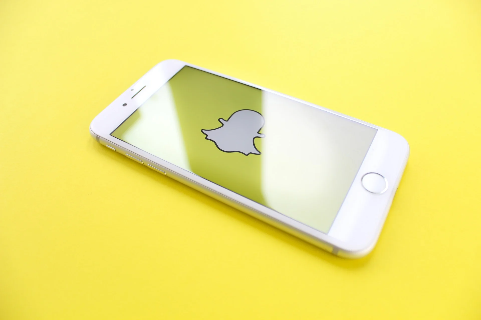 Is Snapchat Safe for Teens? A Parent's Guide to Risks and Safety Settings in 2026